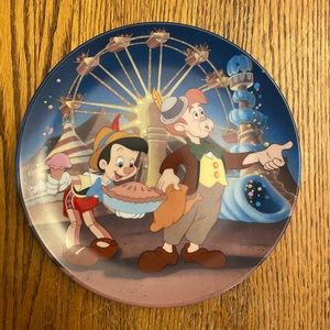 Walt Disney limited edition Pinocchio decorative plate.